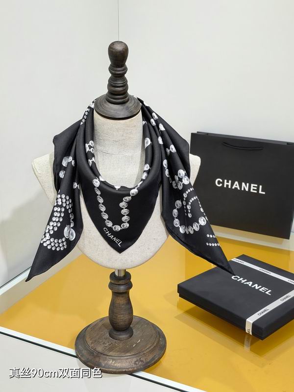 Chanel silk scarf hm17